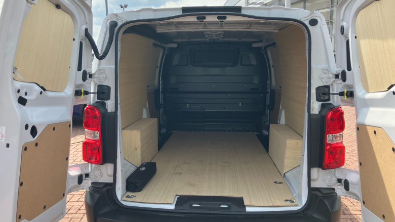 Toyota Proace L2 Diesel 2.0D 145 Icon Van